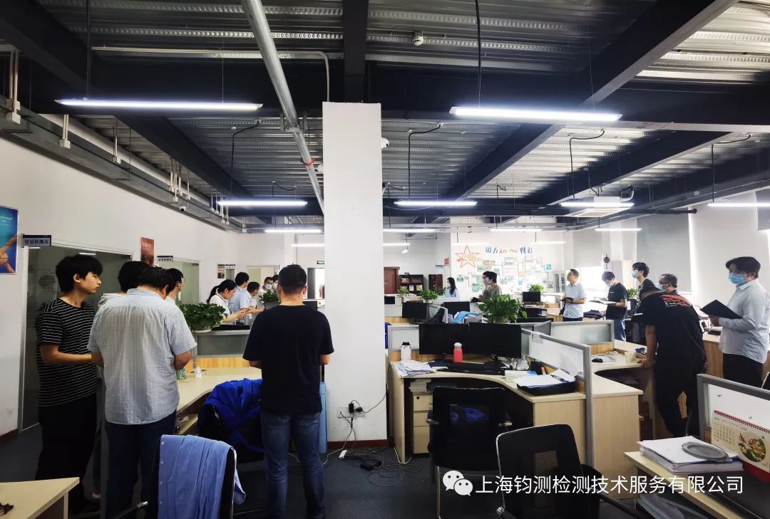 主动突围，从不确定性中寻找确定性