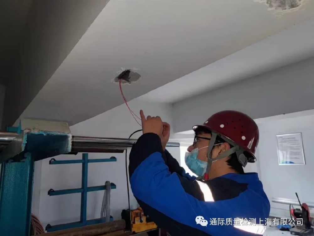水工部和桥隧部联合实施栈桥和卸料平台静载试验